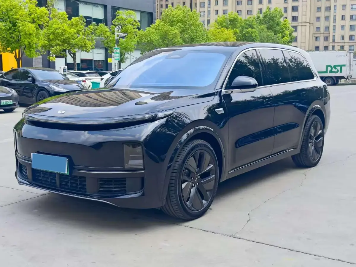 2024 Land Rover Range Rover Evoque 1.5T 200HP L3 8AT PHEV 15.5KWH