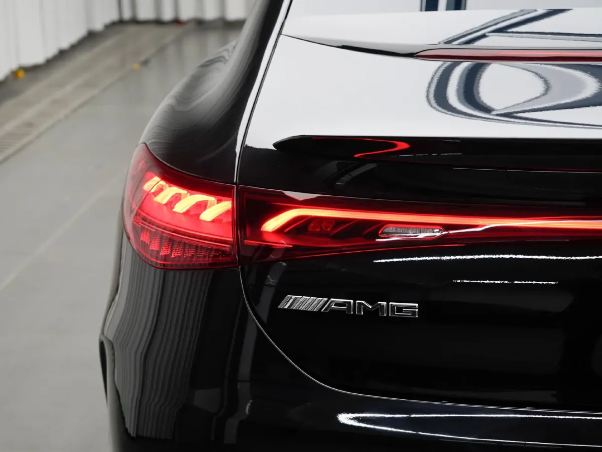 2023 Mercedes-Benz EQE AMG BEV 96.1KWH,autocango,china used car exporter,china ev exporter,chinese used car exporter,chinese used ev exporter