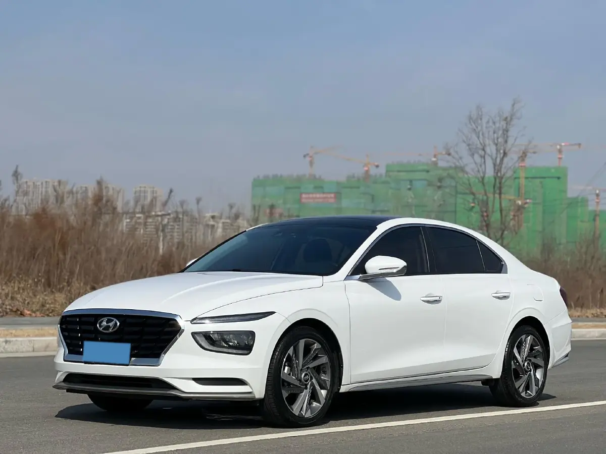 2021 Hyundai Mistra 1.8L 143HP L4 CVT