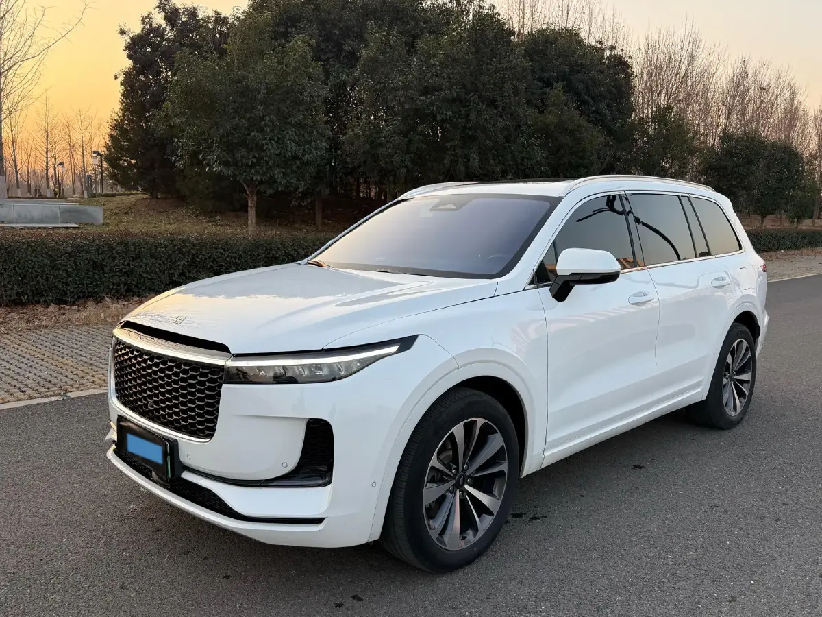 2021 Li ONE Range Extended 131HP REEV 40.5KWH
