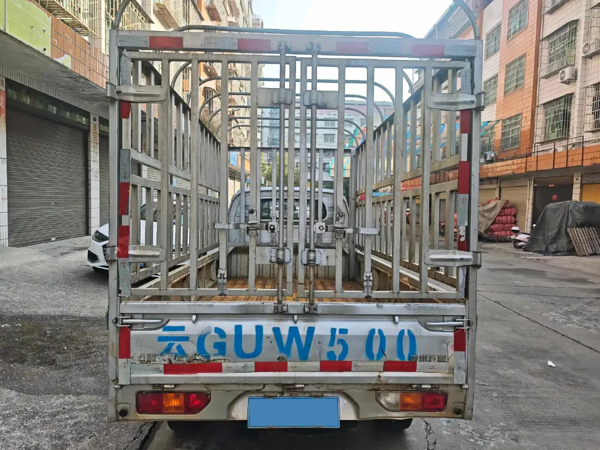 2017 Zotye T300 1.5L 112HP L4 5MT,autocango,china used car exporter,china ev exporter,chinese used car exporter,chinese used ev exporter