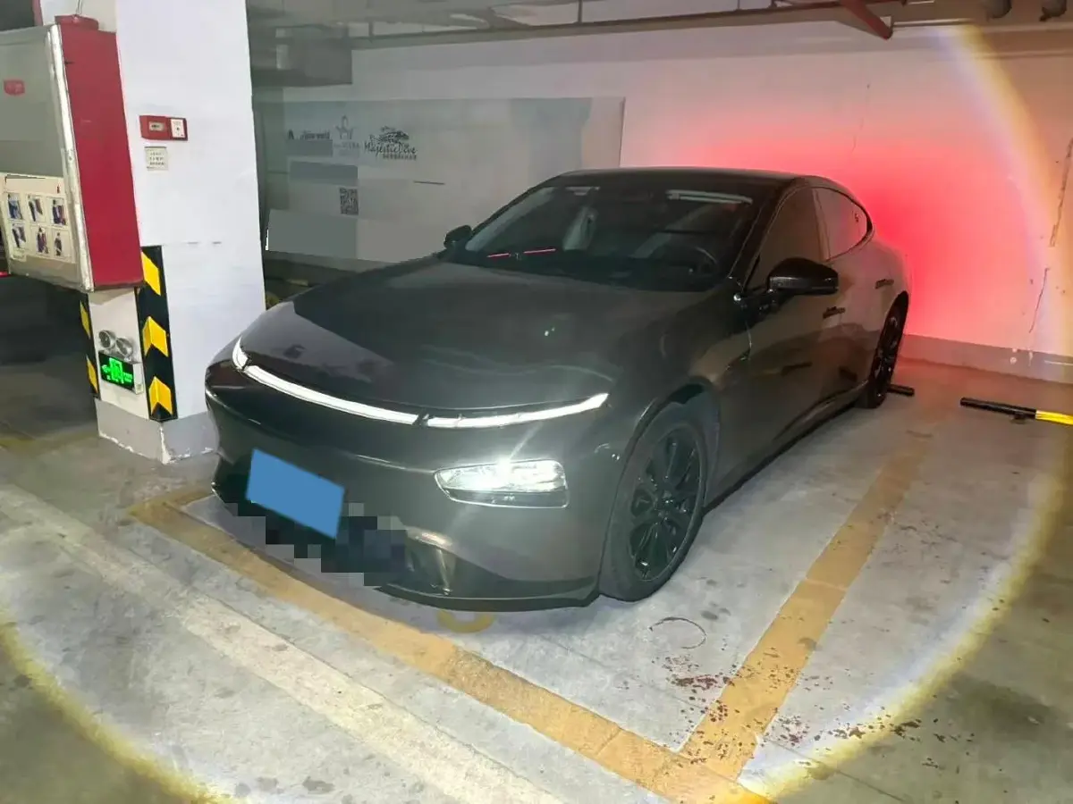 2020 DS 7 1.6T 215HP L4 8AT