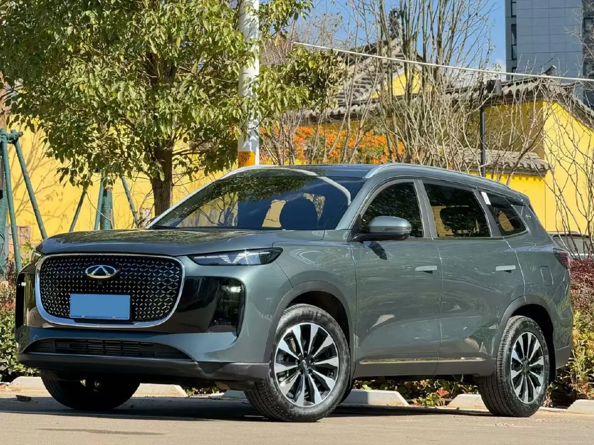 2025 Chery Tiggo 8 Plus 1.6T 197HP L4 7DCT