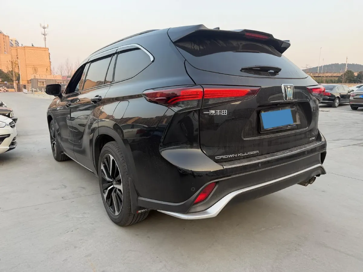 2023 Toyota Crown Kluger 2.5L 189HP L4 E-CVT Hybrid,autocango,china used car exporter,china ev exporter,chinese used car exporter,chinese used ev exporter