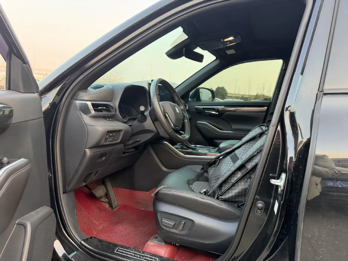 2023 Toyota Crown Kluger 2.5L 189HP L4 E-CVT Hybrid,autocango,china used car exporter,china ev exporter,chinese used car exporter,chinese used ev exporter