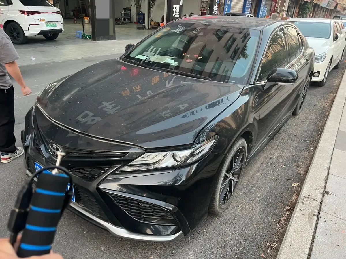 2021 Toyota Camry 2.5L 209HP L4 8AT
