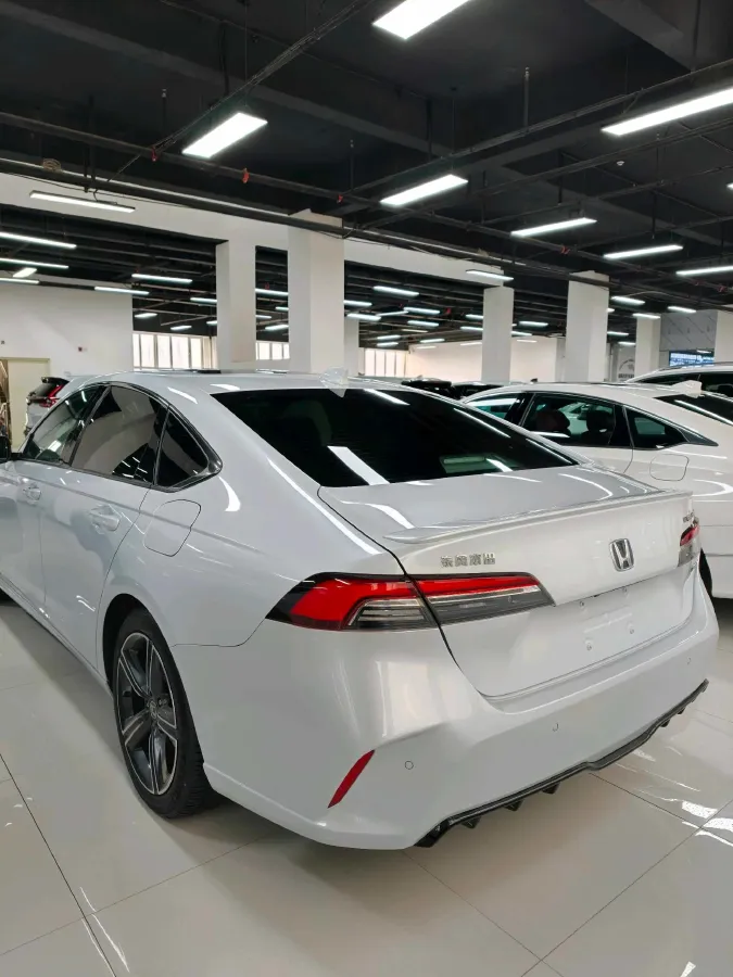 2023 Honda Inspire 2.0L 148HP L4 E-CVT PHEV,autocango,china used car exporter,china ev exporter,chinese used car exporter,chinese used ev exporter