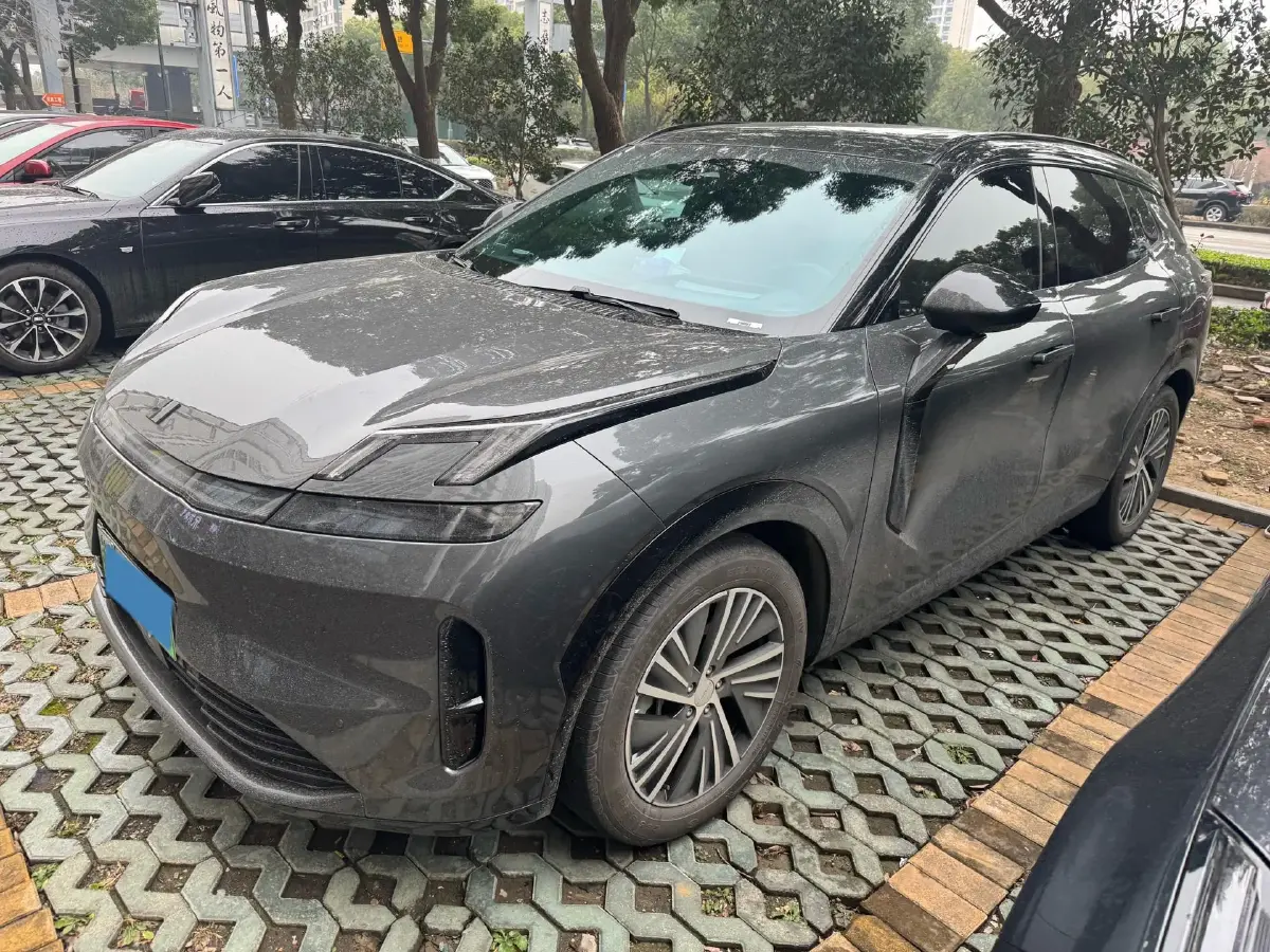 2023 LYNK&CO 08 EM-P 1.5T 163HP L4 3DHT PHEV 39.8KWH