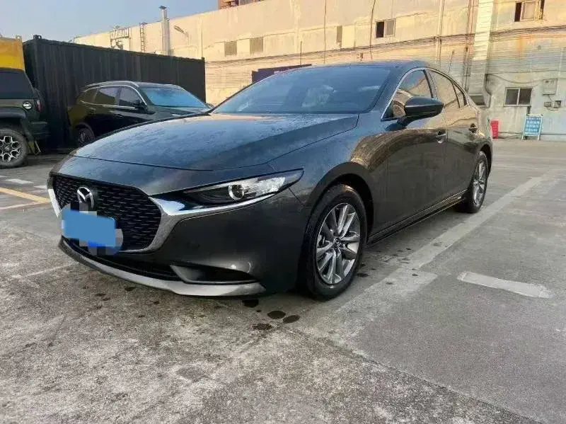 2022 Mazda 3 Axela 2.0L 158HP L4 6AT