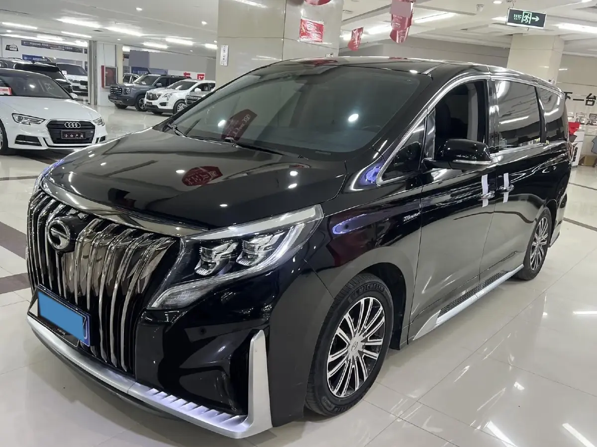 2021 GAC Trumpchi M8 2.0T 252HP L4 8AT