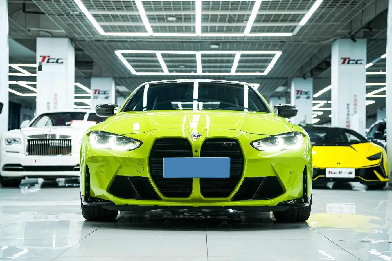 2021 BMW M4 3.0T 510HP L6 8AT,autocango,china used car exporter,china ev exporter,chinese used car exporter,chinese used ev exporter