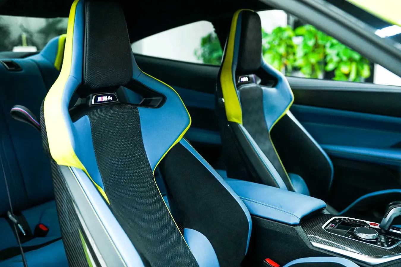 2021 BMW M4 3.0T 510HP L6 8AT,autocango,china used car exporter,china ev exporter,chinese used car exporter,chinese used ev exporter