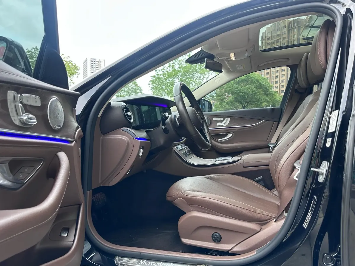 2021 Mercedes-Benz E Class 2.0T 258HP L4 9AT,autocango,china used car exporter,china ev exporter,chinese used car exporter,chinese used ev exporter