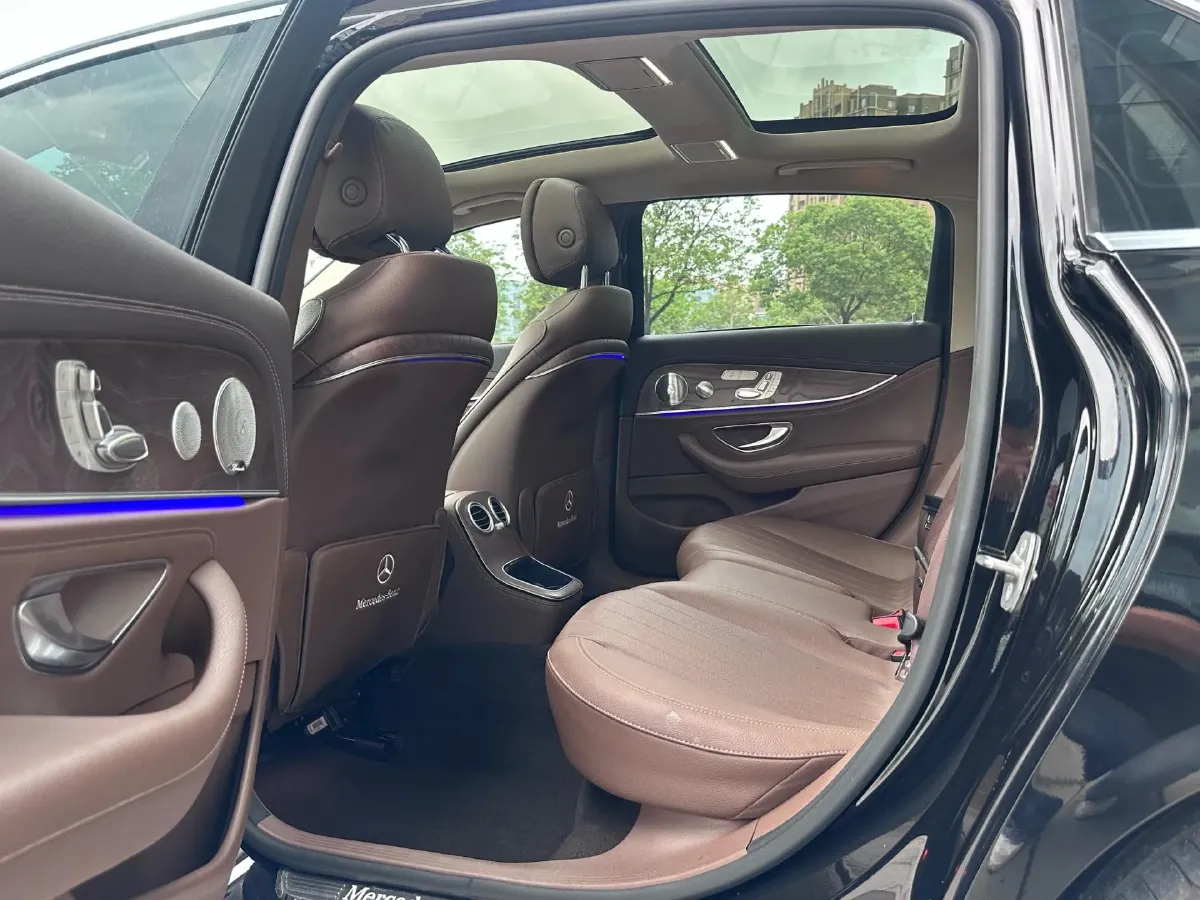 2021 Mercedes-Benz E Class 2.0T 258HP L4 9AT,autocango,china used car exporter,china ev exporter,chinese used car exporter,chinese used ev exporter