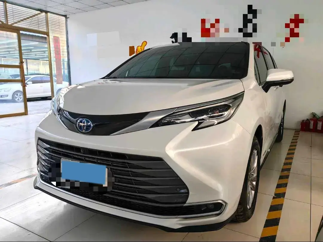 2021 Toyota Sienna 2.5L 192HP L4 E-CVT Hybrid