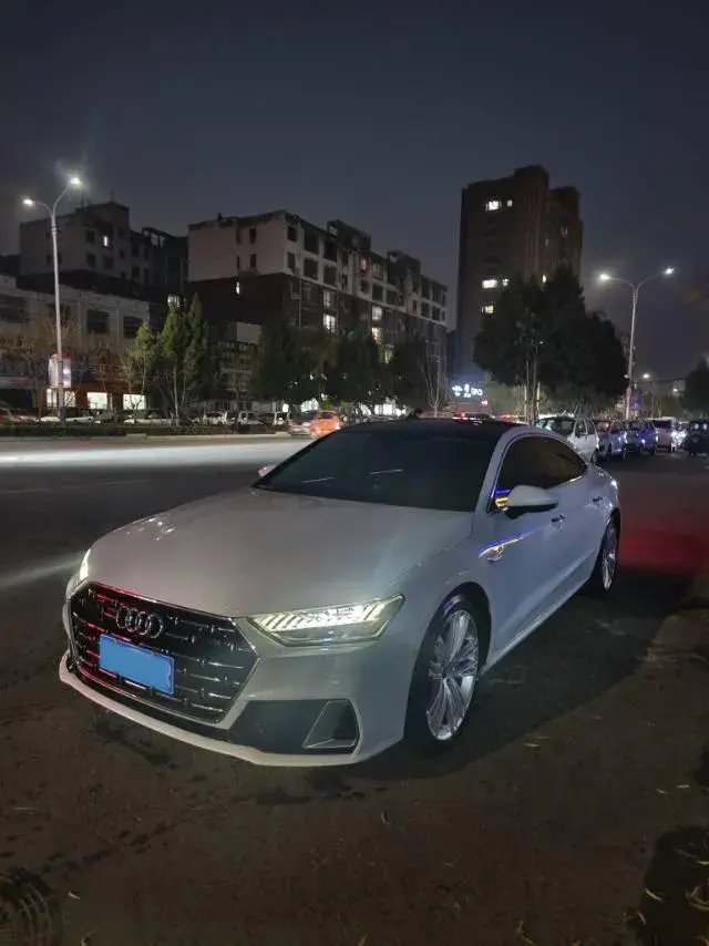 2024 Audi A7L 2.0T 245HP L4 7DCT