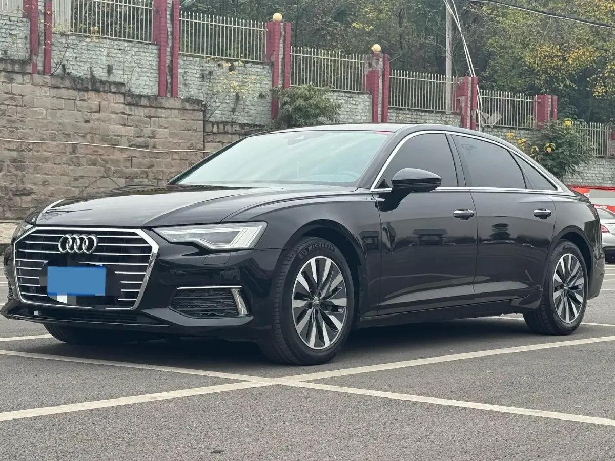 2021 Audi A6L 2.0T 224HP L4 7DCT