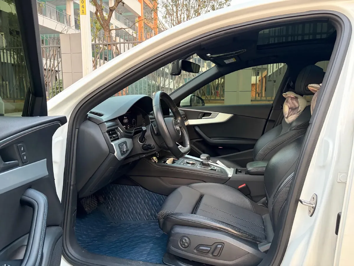 2019 Lexus UX 2.0L 146HP L4 E-CVT Hybrid,autocango,china used car exporter,china ev exporter,chinese used car exporter,chinese used ev exporter