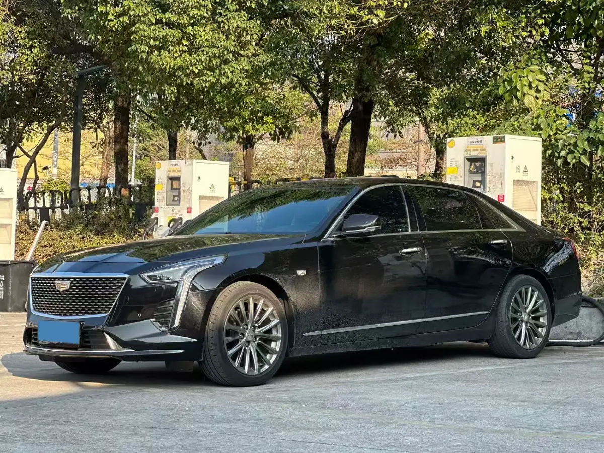 2020 Cadillac CT6 2.0T 241HP L4 10AT