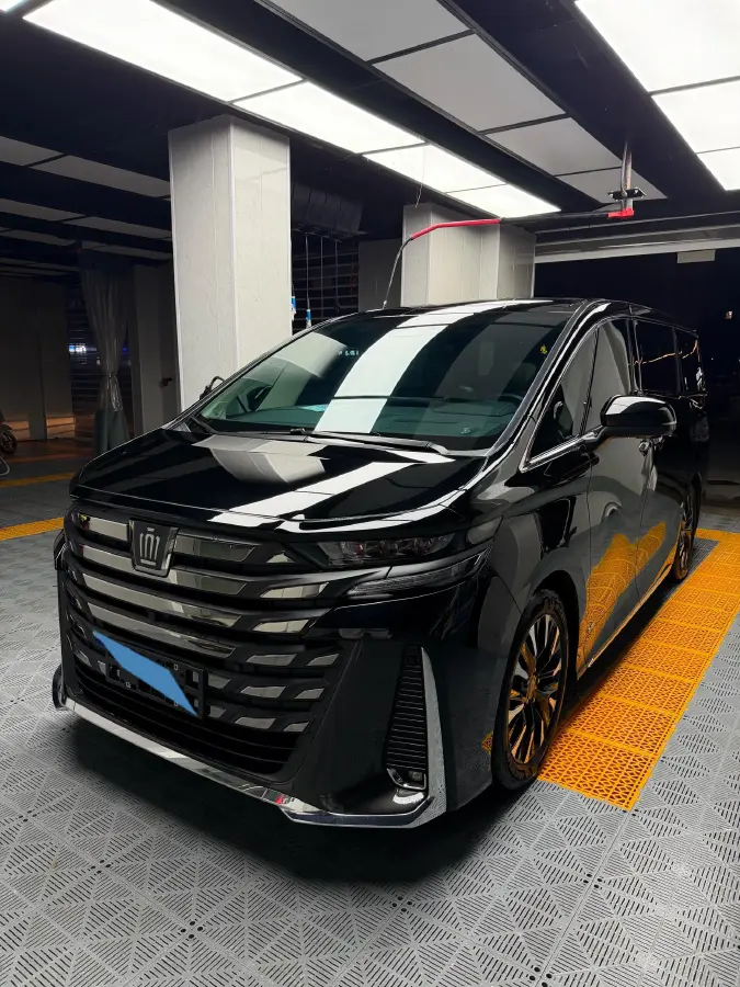 2024 Toyota Vellfire 2.5L 190HP L4 E-CVT Hybrid
