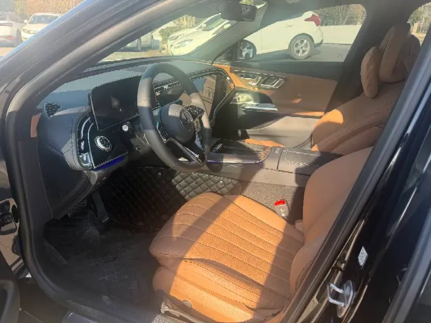 2025 Mercedes-Benz E Class 2.0T 258HP L4 9AT,autocango,china used car exporter,china ev exporter,chinese used car exporter,chinese used ev exporter
