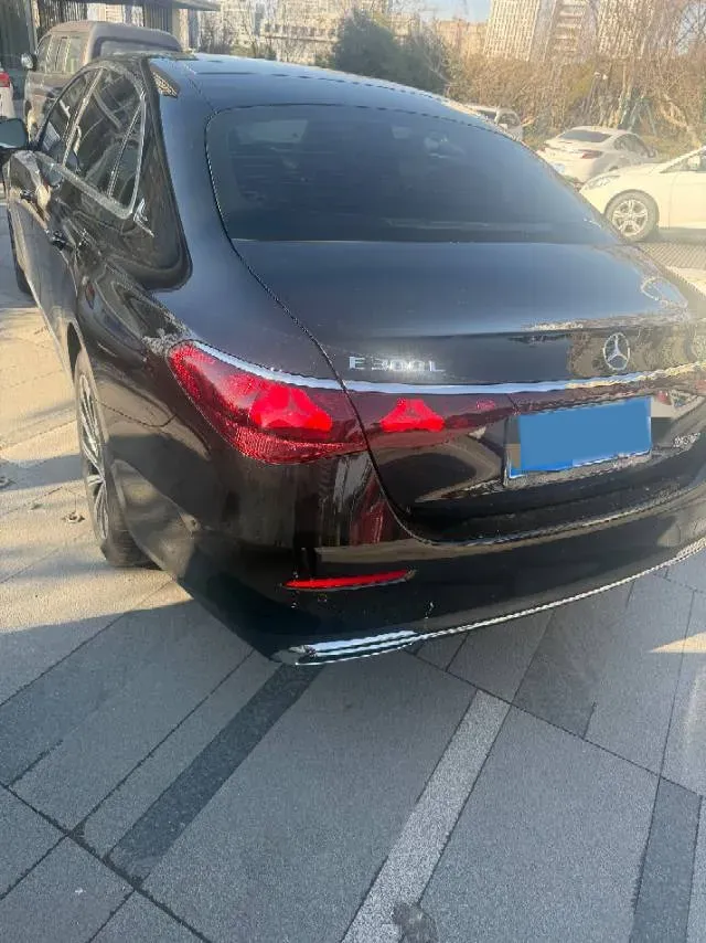 2025 Mercedes-Benz E Class 2.0T 258HP L4 9AT,autocango,china used car exporter,china ev exporter,chinese used car exporter,chinese used ev exporter
