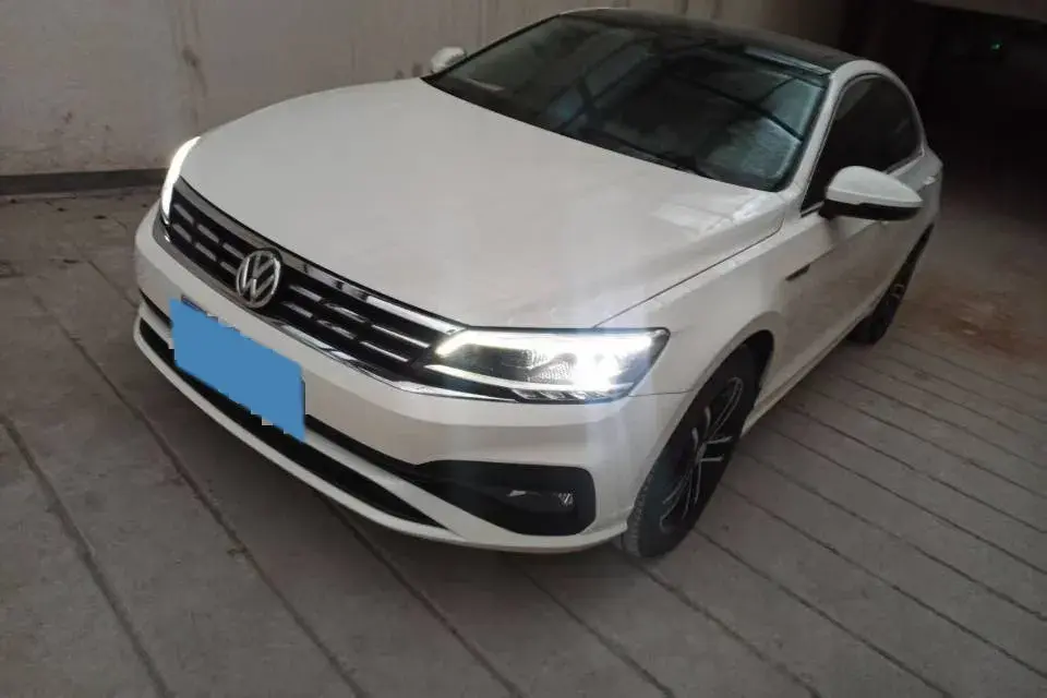 2019 Volkswagen Passat 1.4T 150HP L4 7DCT