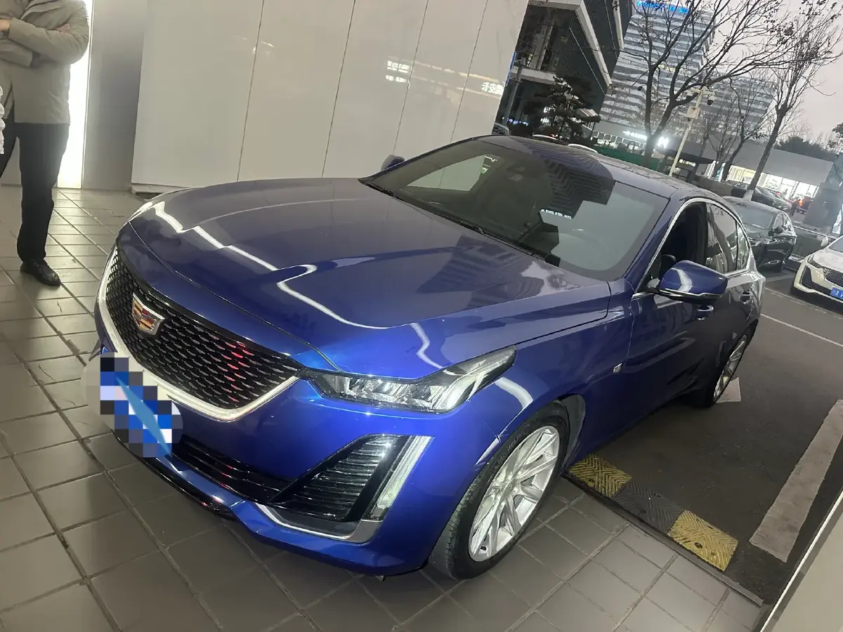 2020 Cadillac CT5 2.0T 241HP L4 10AT
