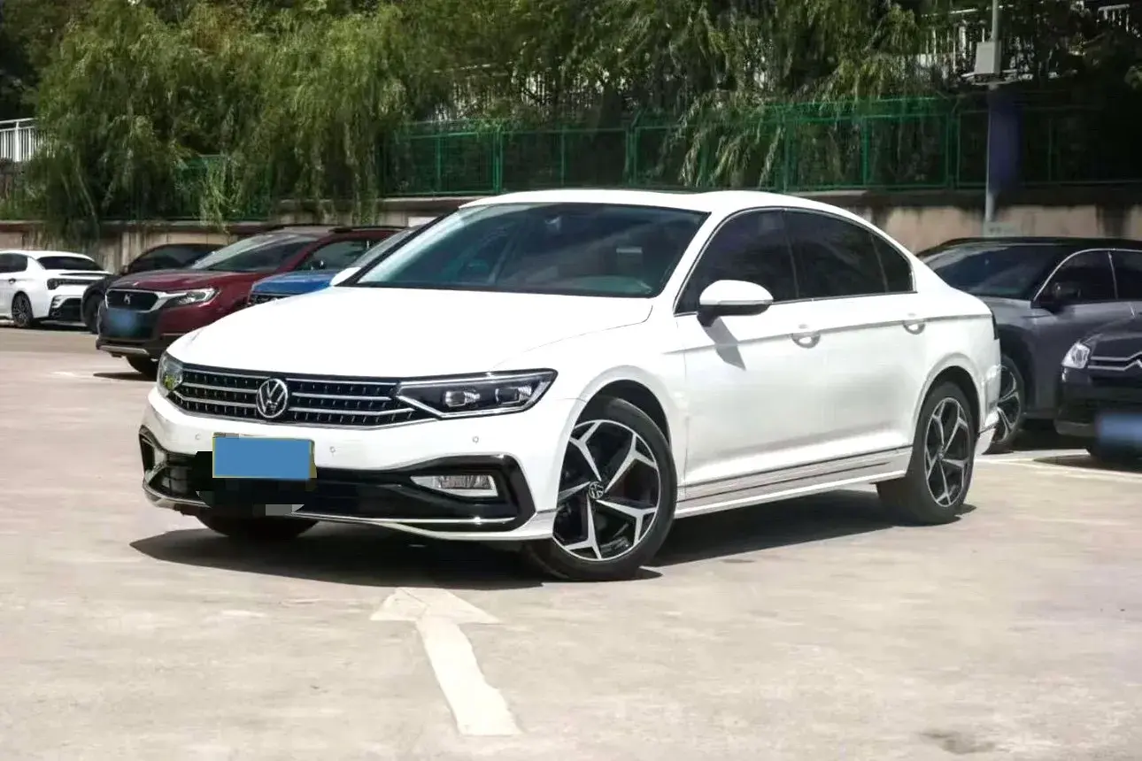 2023 Volkswagen Magotan 2.0T 186HP L4 7DCT