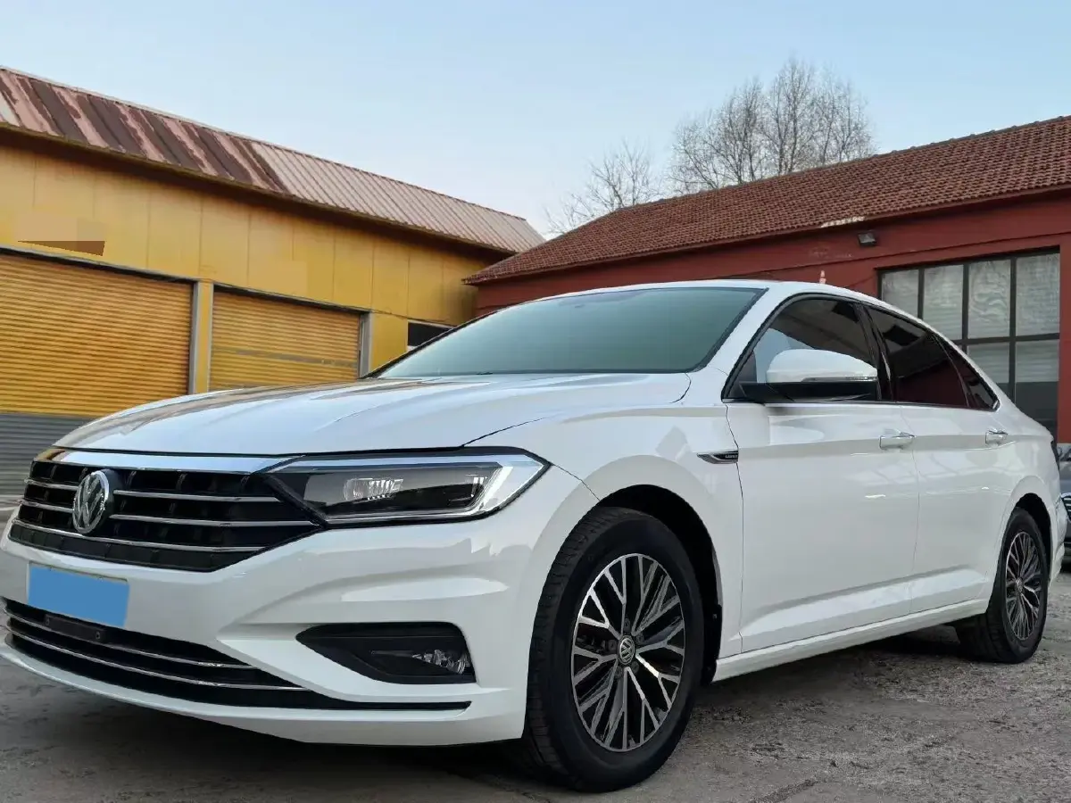 2021 Volkswagen Sagitar 1.4T 150HP L4 7DCT