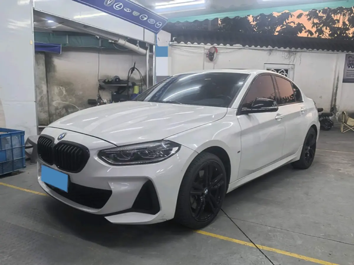 2021 BMW 1 Series 2.0T 192HP L4 7DCT