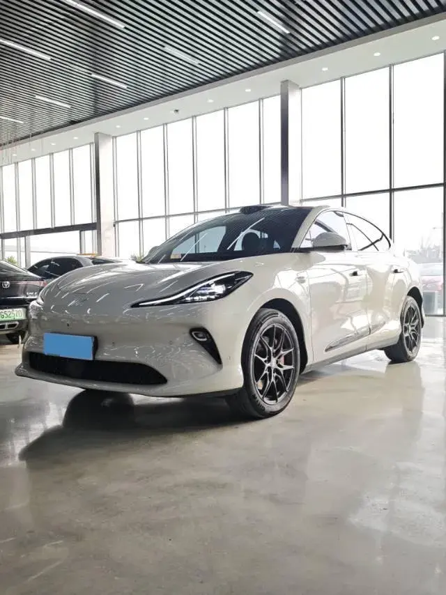 2025 IM LS6 BEV 83KWH