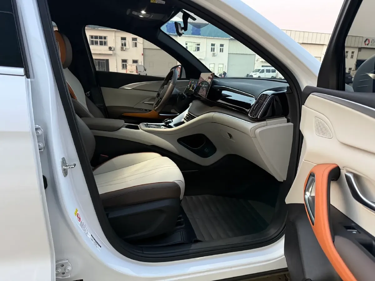 2022 Ruichi Auto EC35 BEV 82HP BEV 36.288KWH,autocango,china used car exporter,china ev exporter,chinese used car exporter,chinese used ev exporter