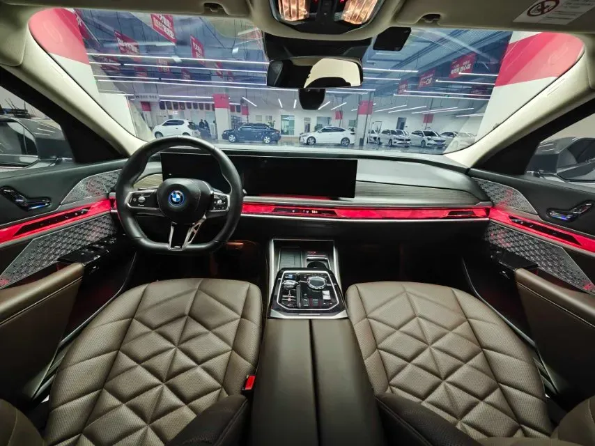 2023 BMW i7 BEV 101.7KWH,autocango,china used car exporter,china ev exporter,chinese used car exporter,chinese used ev exporter