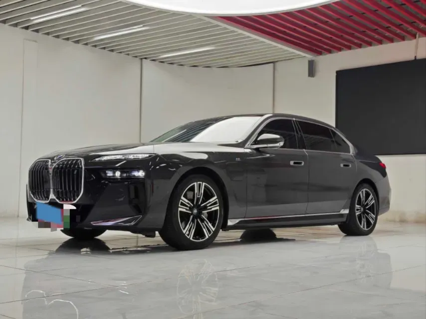 2023 BMW i7 BEV 101.7KWH,autocango,china used car exporter,china ev exporter,chinese used car exporter,chinese used ev exporter
