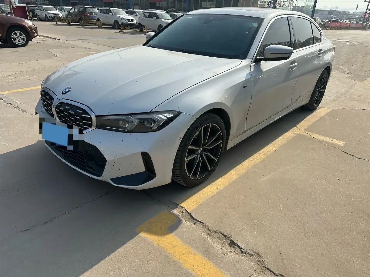 2024 BMW 3 Series 2.0T 184HP L4 8AT