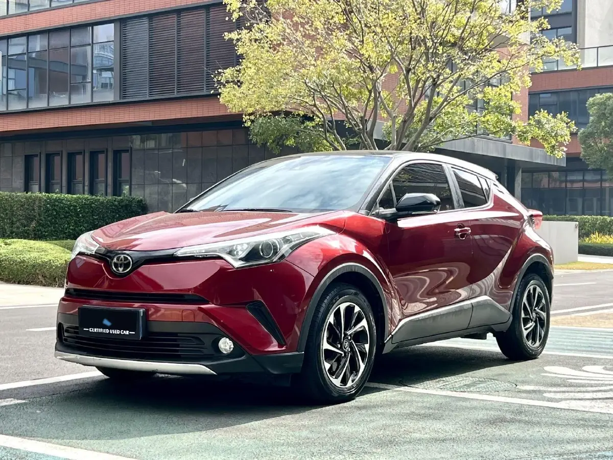 2018 Toyota C-HR 2.0L 171HP L4 CVT