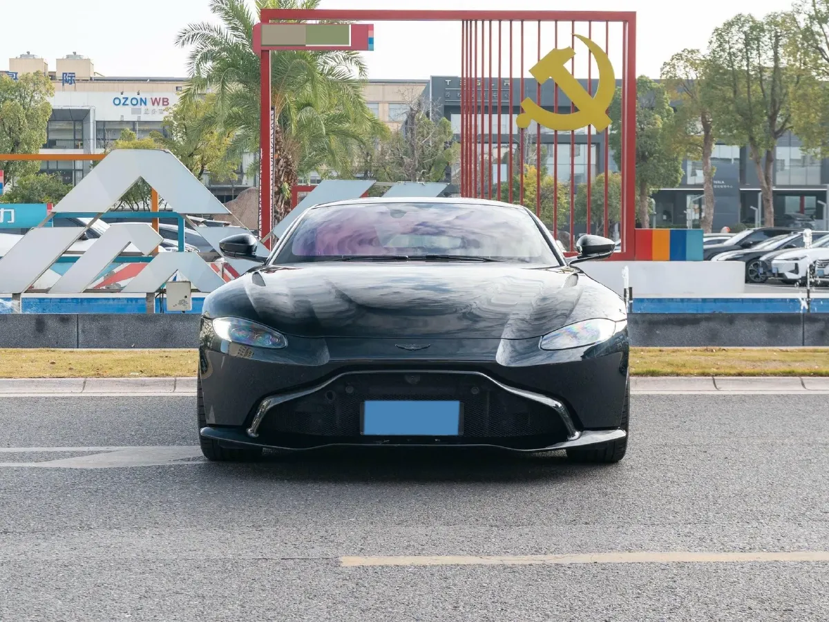 2021 Lorinser VS Series 2.0T 211HP L4 7AT,autocango,china used car exporter,china ev exporter,chinese used car exporter,chinese used ev exporter