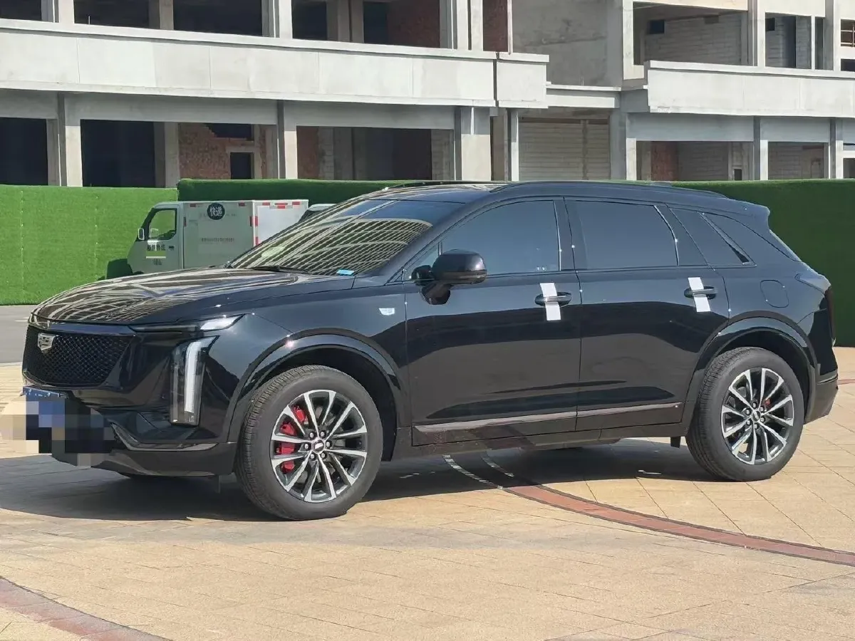 2025 Cadillac XT5 2.0T 237HP L4 9AT,autocango,china used car exporter,china ev exporter,chinese used car exporter,chinese used ev exporter