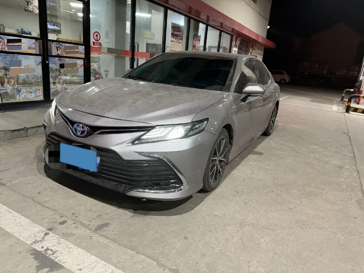 2021 Toyota Camry 2.5L 178HP L4 E-CVT Hybrid