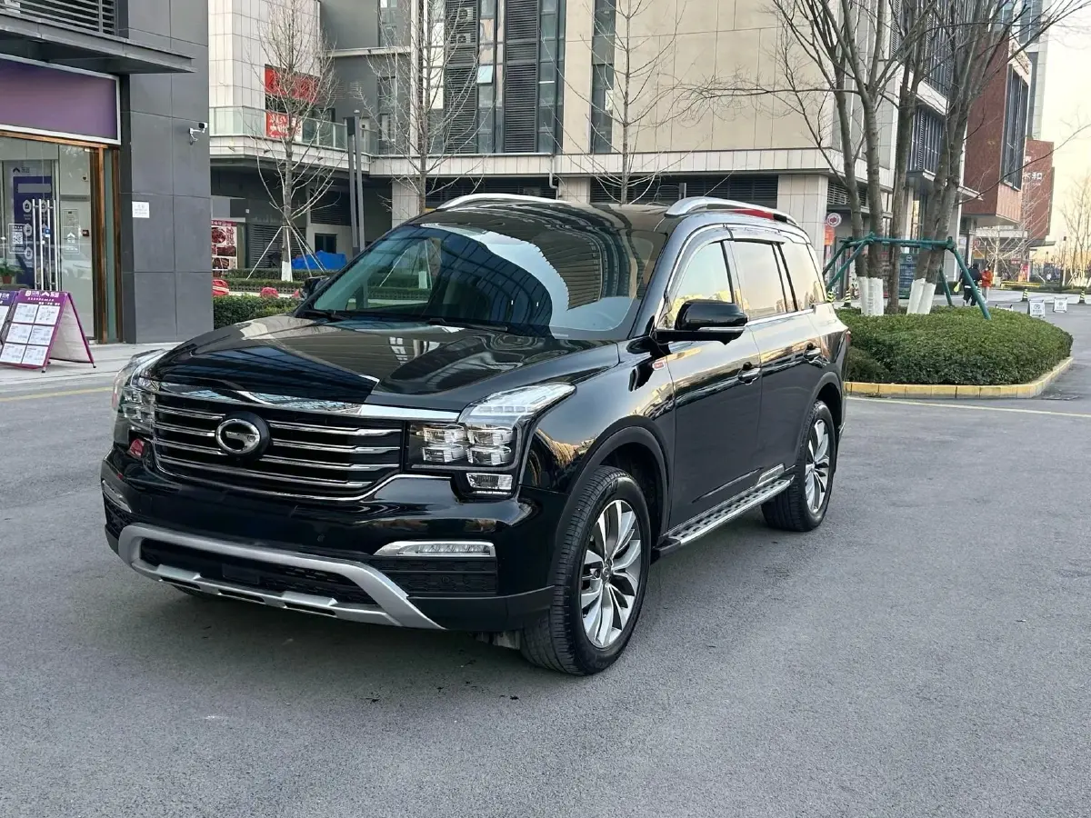 2017 GAC Trumpchi GS8 2.0T 201HP L4 6AT