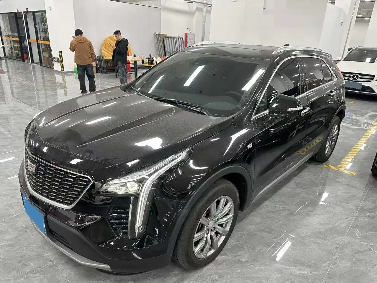 2022 Cadillac XT4 2.0T 237HP L4 9AT