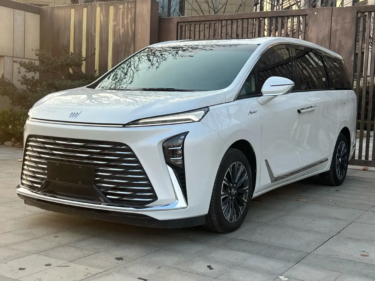 2025 Buick GL8 2.0T 237HP L4 9AT