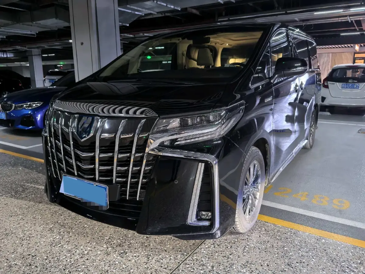 2021 Toyota Alphard 2.5L 117HP L4 E-CVT Hybrid