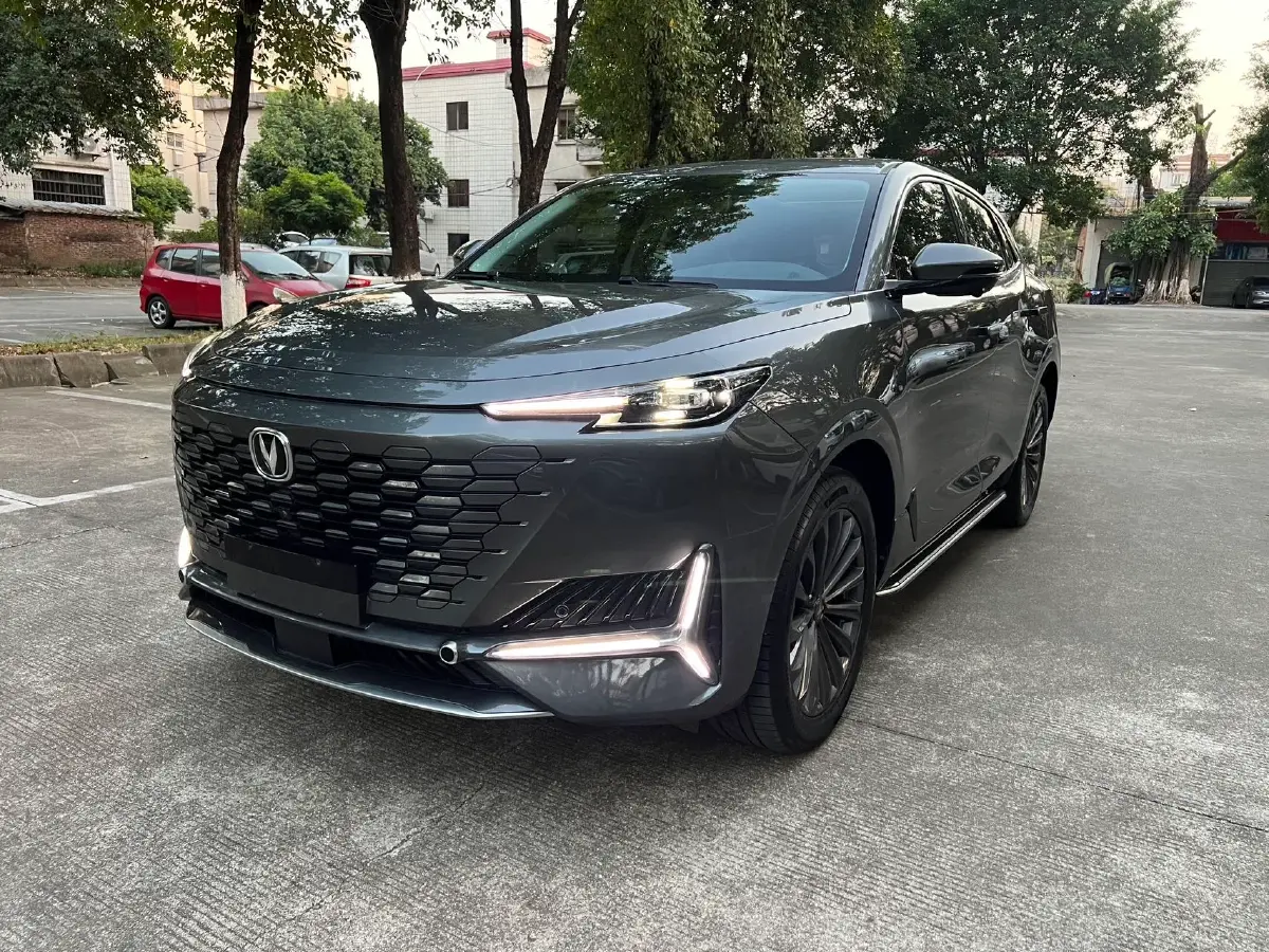 2021 ChangAn UNI-K 2.0T 233HP L4 8AT