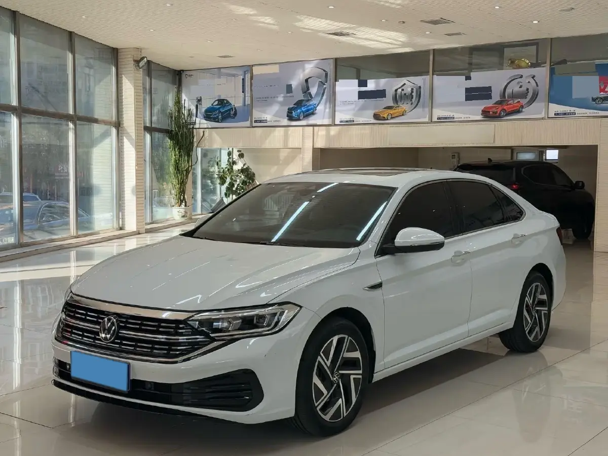 2023 Volkswagen Sagitar 1.5T 160HP L4 7DCT