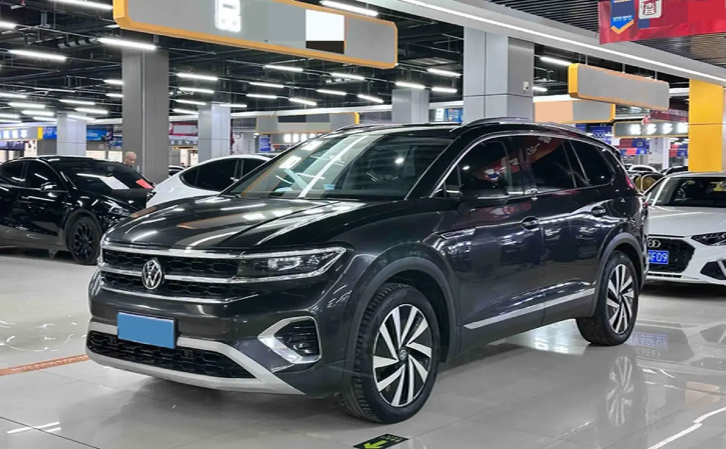 2022 Volkswagen Talagon 2.0T 220HP L4 7DCT