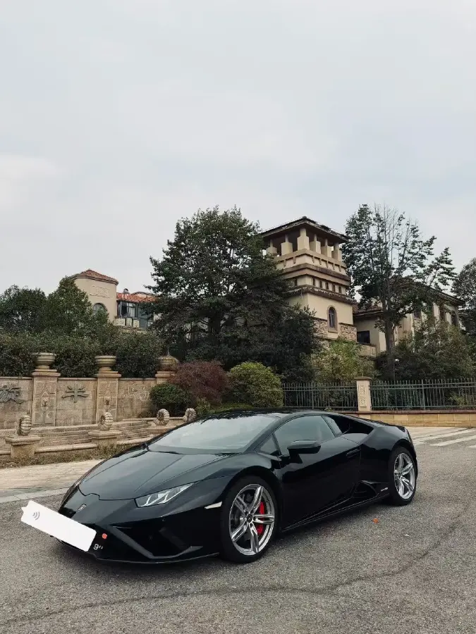 2020 Lamborghini Huracán 5.2L 611HP V10 7DCT