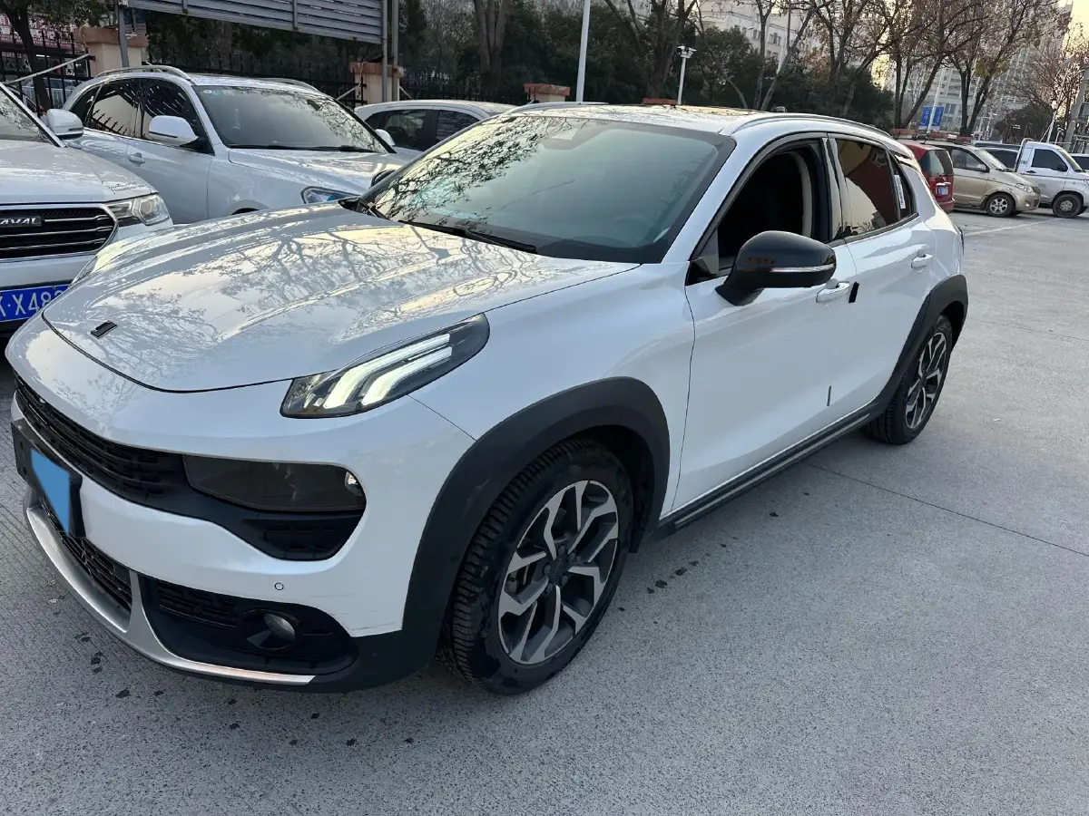 2019 LYNK&CO 02 2.0T 190HP L4 6AT