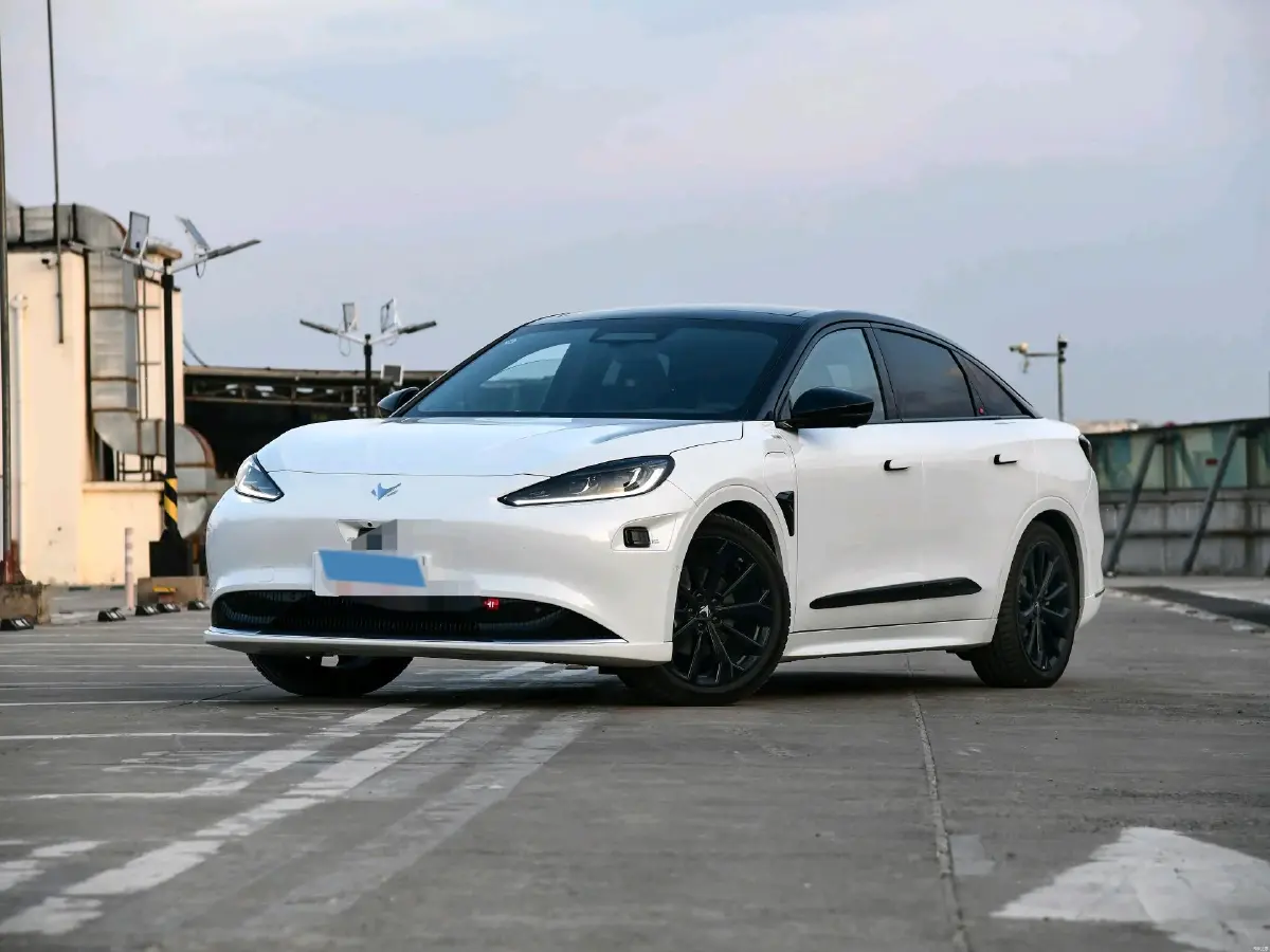 2022 ARCFOX αS BEV 74.5KWH